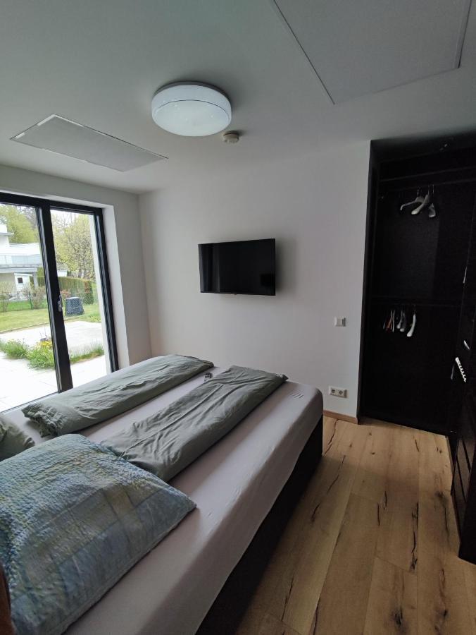 Schoene Wohnung Mit Terrasse Und Parkplatz Velden am Wörthersee Exterior foto